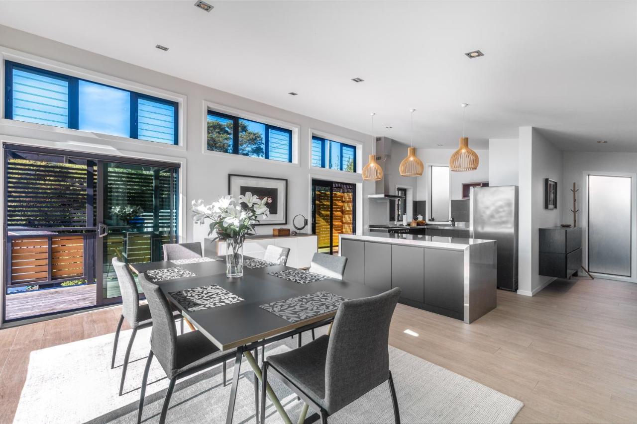 Taonga With Sea Views By Waiheke Unlimited Villa Oneroa Luaran gambar
