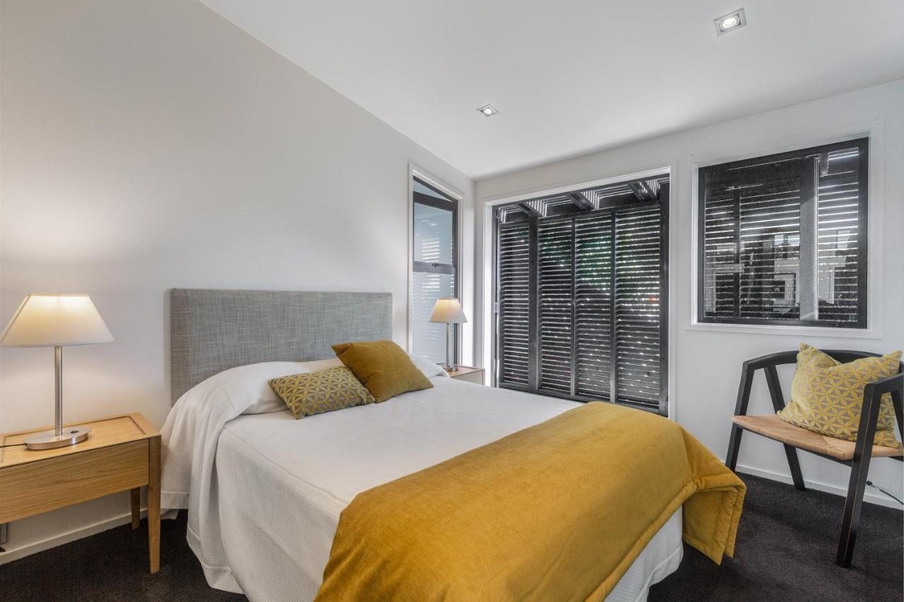 Taonga With Sea Views By Waiheke Unlimited Villa Oneroa Luaran gambar